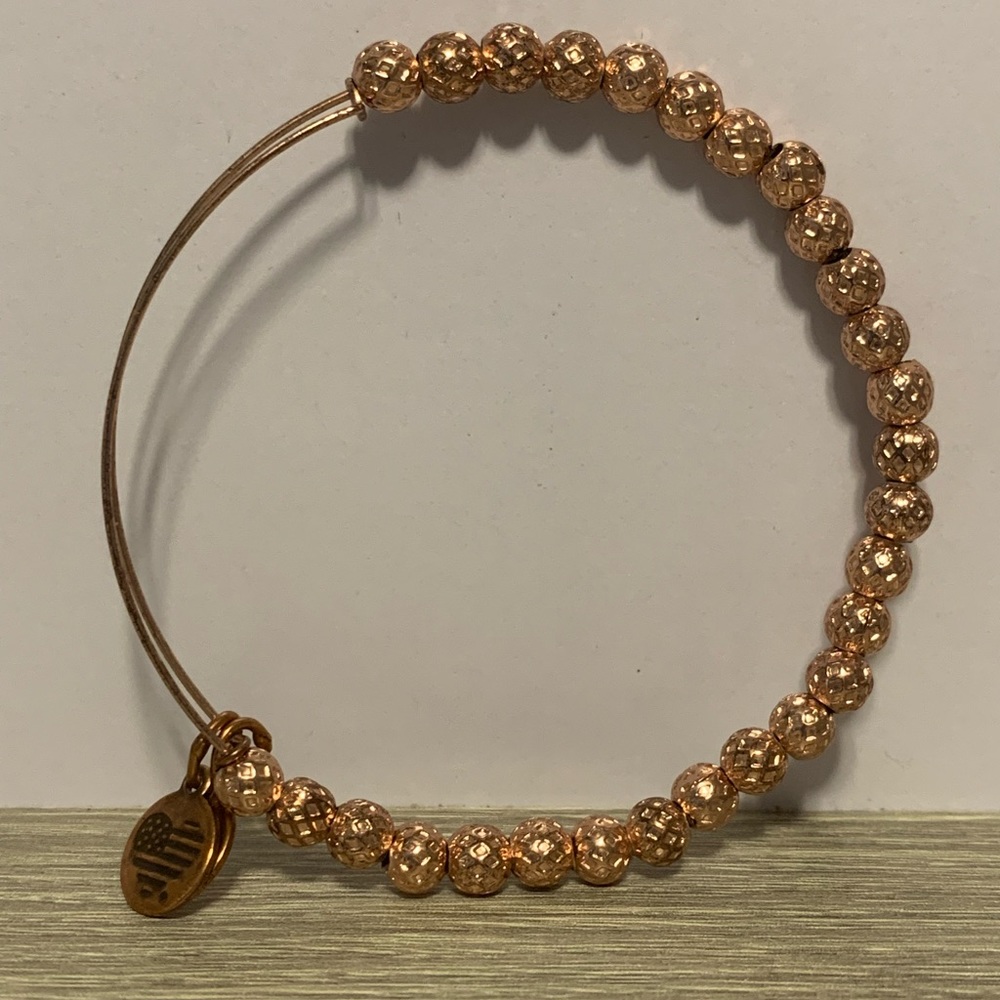 Beautiful Alex & Ani Rafaelian Rose Gold Texted Ball Expandable Bangle - Picture 3 of 9